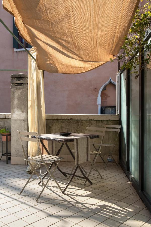 Tre Sestieri Terrace Canal View Венеция Экстерьер фото
